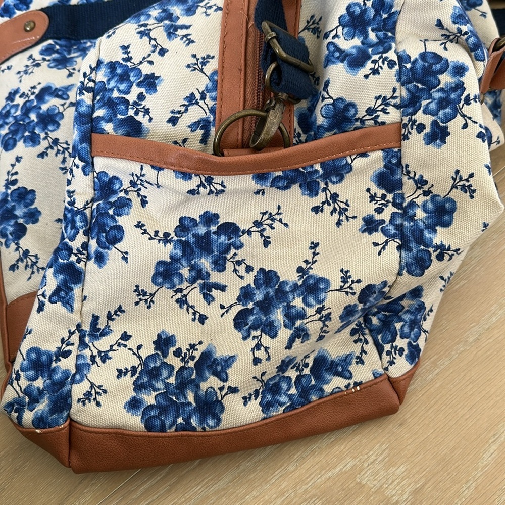 Target Large Floral Canvas Travel Overnight Duffle Bag Grannycore Cottagecore - Picture 4 of 9